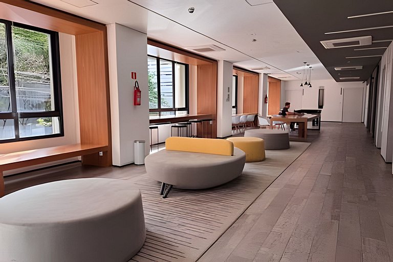 Apê c/ Piscina na Cobertura – 700m Metrô Brooklin