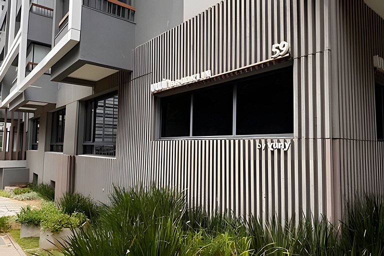 Apê c/ Piscina na Cobertura – 700m Metrô Brooklin