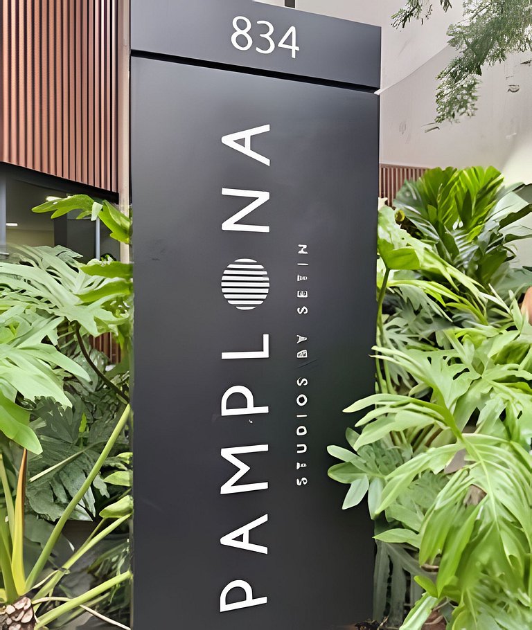 Ap completo - 5min Av. Paulista e Metrô Brigadeiro