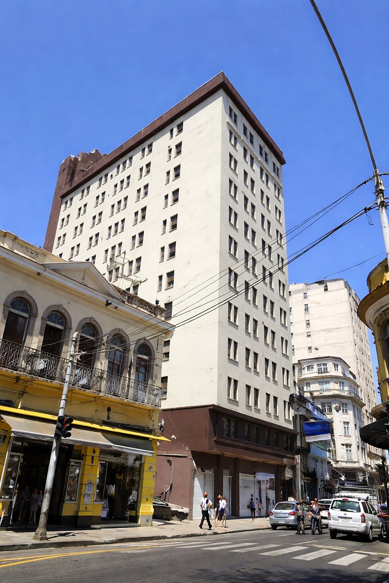 Cond. Enredo Riachuelo