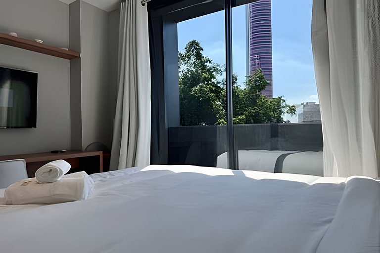 Ap novo em Pinheiros- 5min Metrô Fradique Coutinho