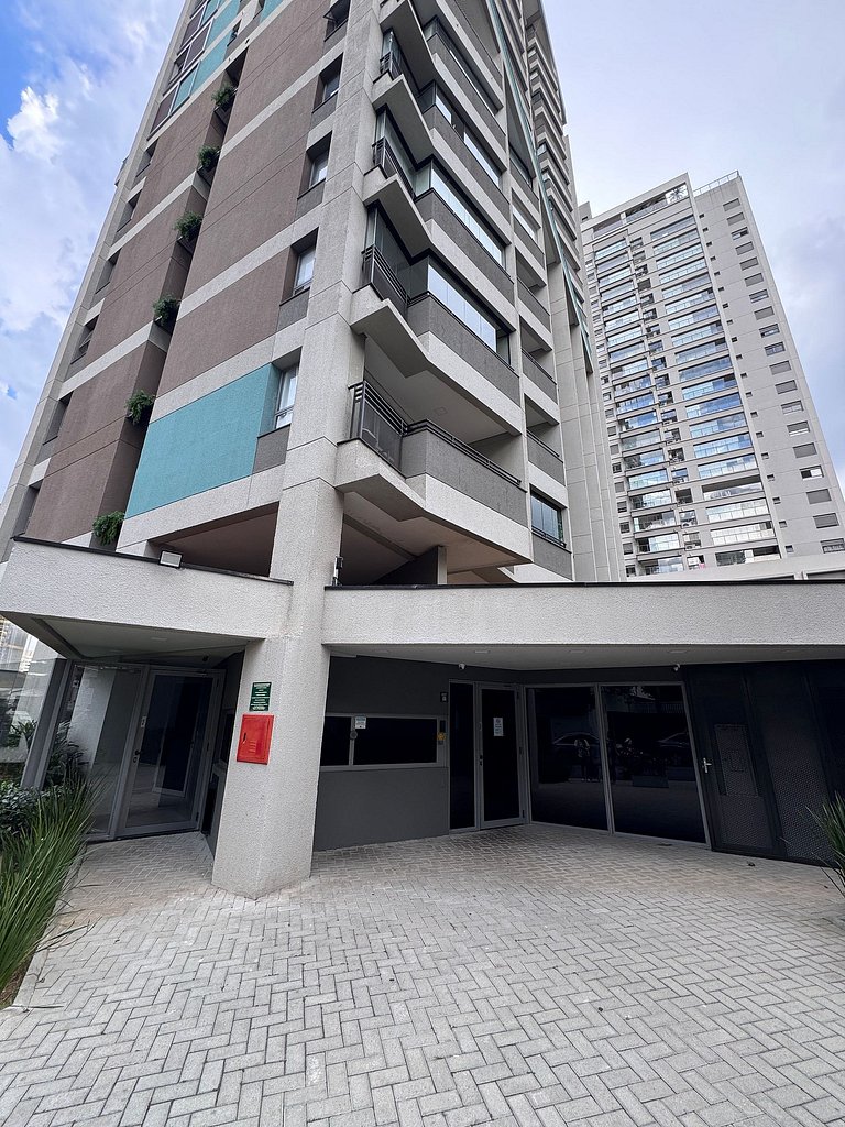 Ap moderno c/piscina e sauna- 5 min Metrô Brooklin