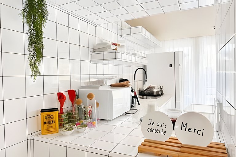 Ap em Pinheiros c/ piscina - 2 min Metrô Clínicas