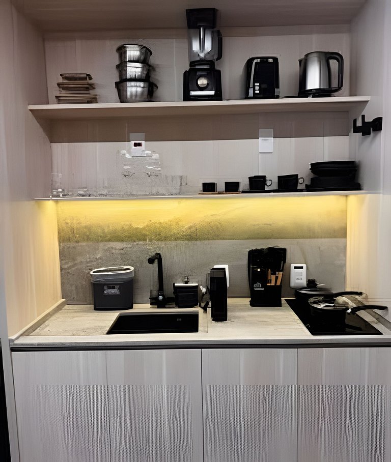 Ap Pinheiros c/café da manhã- 2 min Metrô Clínicas