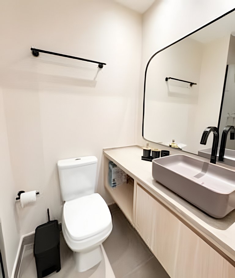 Ap em Pinheiros c/ piscina - 2 min Metrô Clínicas