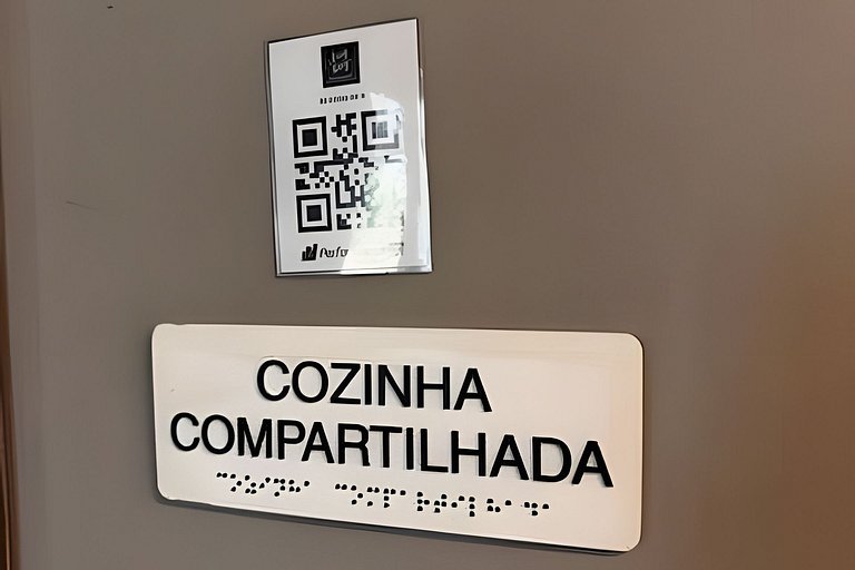 Ap Pinheiros c/café da manhã- 2 min Metrô Clínicas