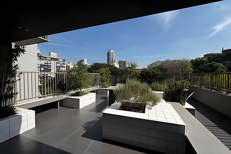 Ap em Pinheiros c/ piscina - 2 min Metrô Clínicas