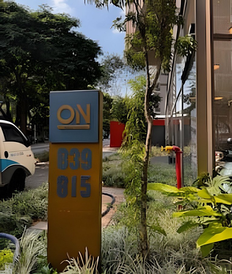 Ap em Pinheiros c/ piscina - 2 min Metrô Clínicas