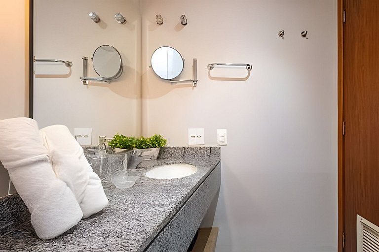 Flat Estilo Hotel - Vaga c/ Manobrista e Camareira